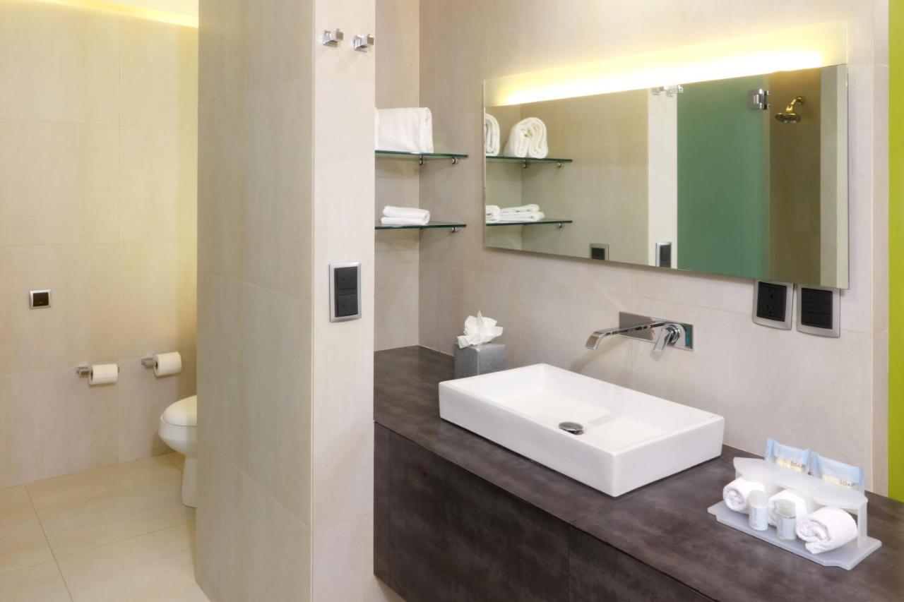 Holiday Inn Express Mexico Aeropuerto By Ihg Exterior photo