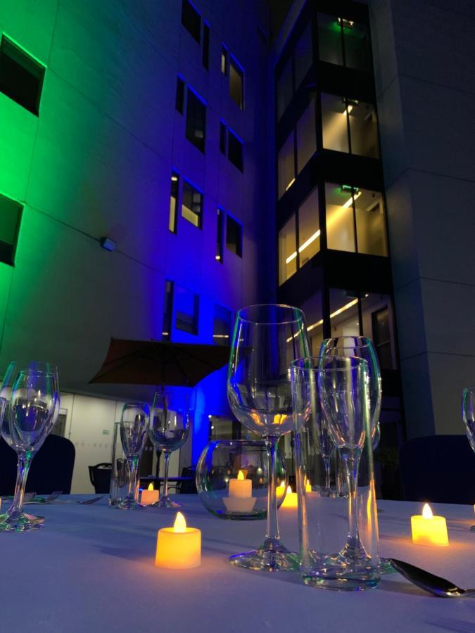 Holiday Inn Express Mexico Aeropuerto By Ihg Exterior photo